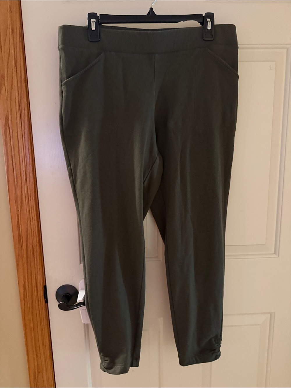 Pure Jill Women's Olive pull-On Capri Pants with Comfort Waistband